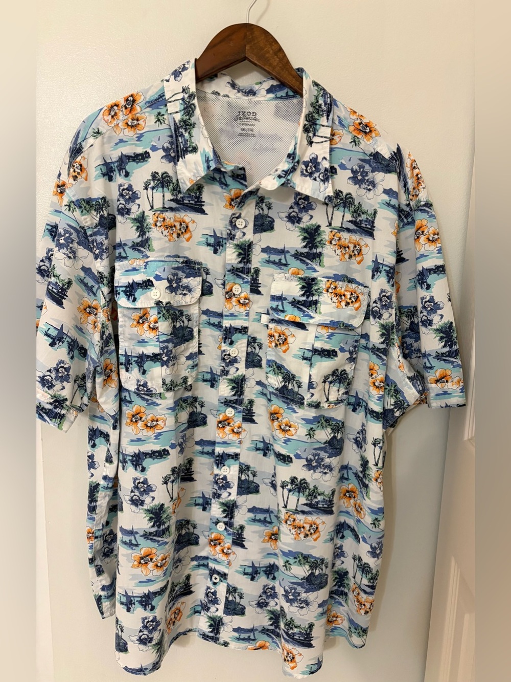 Izod Men’s Vented Short-Sleeve Floral Hawaiian Tropical Button-Down Shirt Sz:2XL